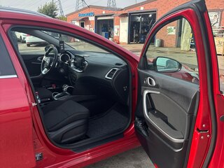 2021 Kia Ceed III, красный, 1790000 рублей, вид 5