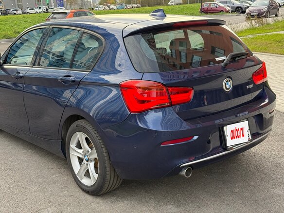 2016 BMW 1 серии 118i II (F20/F21) Рестайлинг, синий, 1449999 рублей - вид 4
