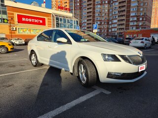 2020 Skoda Octavia III (A7) Рестайлинг, белый, 2150000 рублей, вид 5