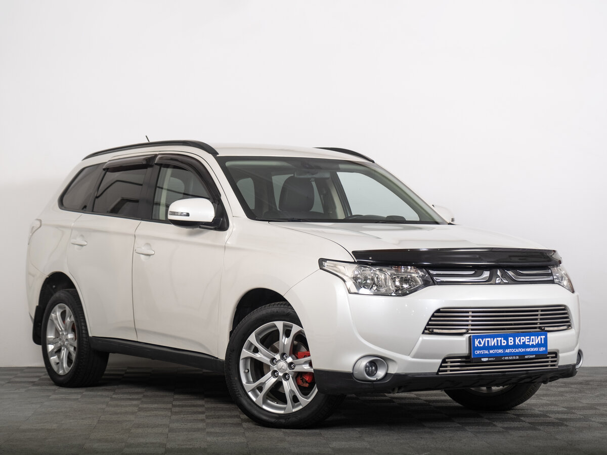 Открыть фотографии: Mitsubishi Outlander III
