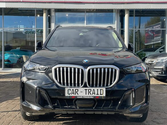 2024 BMW X5 30Li IV (G05/G18) Рестайлинг, чёрный - вид 2