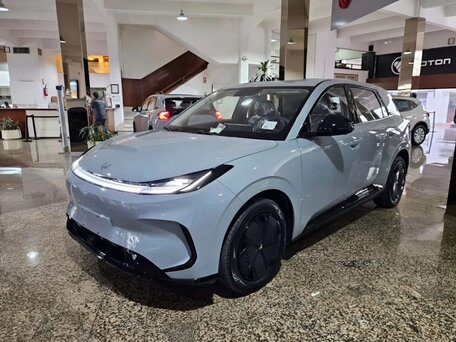 2025 Arcfox T1, серебристый, 1710000 рублей, вид 1
