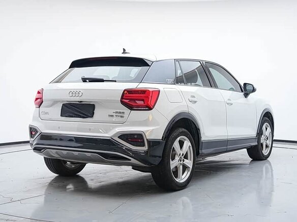 2023 Audi Q2 L 35 TFSI I Рестайлинг, белый, 1610000 рублей - вид 5