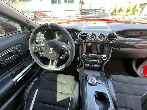 2021 Ford Mustang Shelby GT500 VI Рестайлинг, красный, 10900000 рублей - вид 10