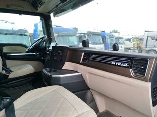 2023 Sinotruk Sitrak C7H MAX, красный, 3640000 рублей, вид 5