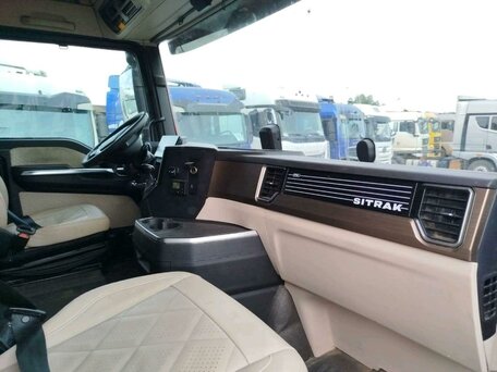 2023 Sinotruk Sitrak C7H MAX, красный, 3640000 рублей, вид 5