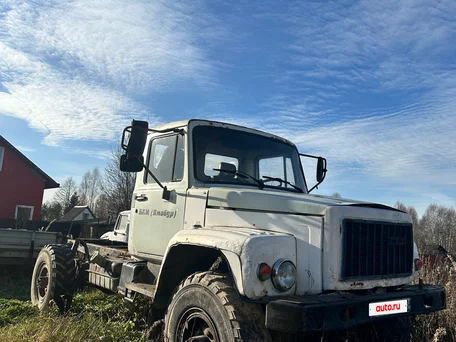 2001 ГАЗ 3308, белый, 205000 рублей, вид 1