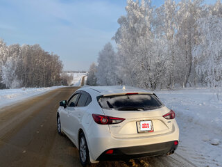 2015 Mazda Axela III, белый, 1400000 рублей, вид 3
