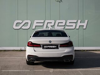 2018 BMW 5 серии 530d xDrive VII (G30/G31/G38), белый, 3950000 рублей, вид 4