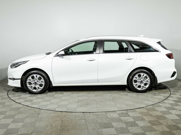 2021 Kia Ceed III Рестайлинг, белый - вид 7