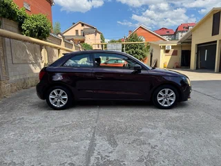 2011 Audi A1 I (8X), пурпурный, 1069000 рублей, вид 4