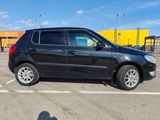 2010 Skoda Fabia II Рестайлинг, чёрный, 530000 рублей, вид 4