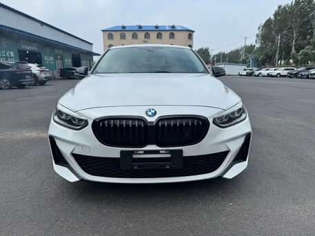 2022 BMW 1 серии 120i III (F52) Рестайлинг, белый, 1950000 рублей, вид 1