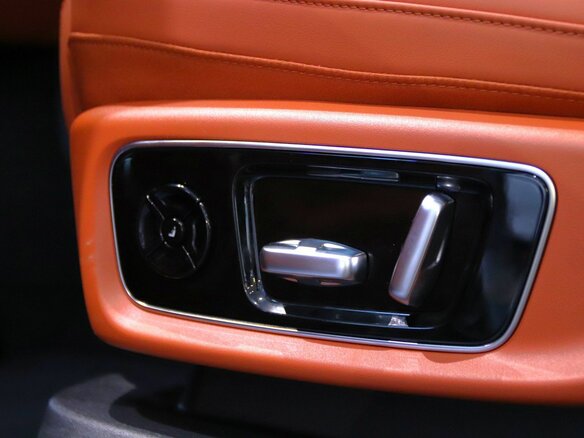 2025 Li Auto (Lixiang) L9 52.3 kWh I Рестайлинг, чёрный, 12183000 рублей - вид 18