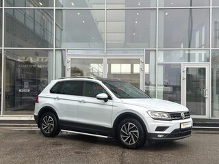 2018 Volkswagen Tiguan II, белый, 1950000 рублей, вид 1