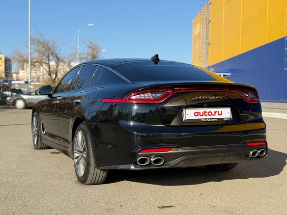 2018 Kia Stinger I, чёрный, 2000000 рублей - вид 4