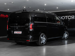 2026 Mercedes-Benz V-Класс Long 300 d длинный III (W447) Рестайлинг 2, чёрный, 14935000 рублей, вид 5
