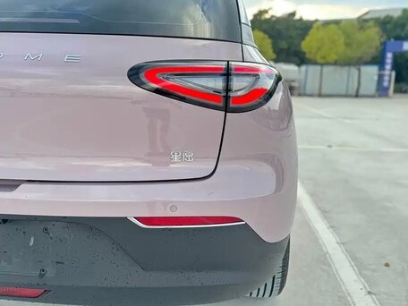 2025 Geely Geome Xingyuan 30.12 kWh, розовый, 1500013 рублей, вид 5