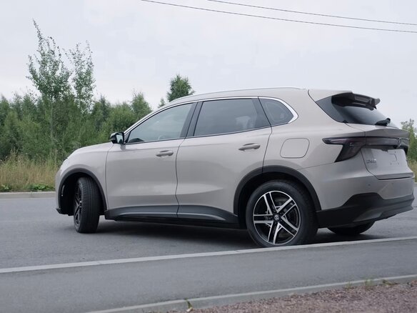 2025 MG ES5 62.2 kWh, серебристый - вид 6
