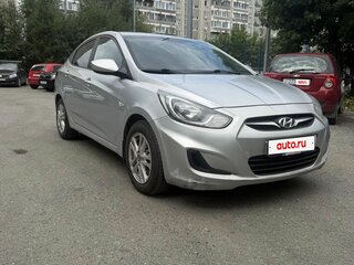 2011 Hyundai Solaris I, серый, 598000 рублей, вид 1