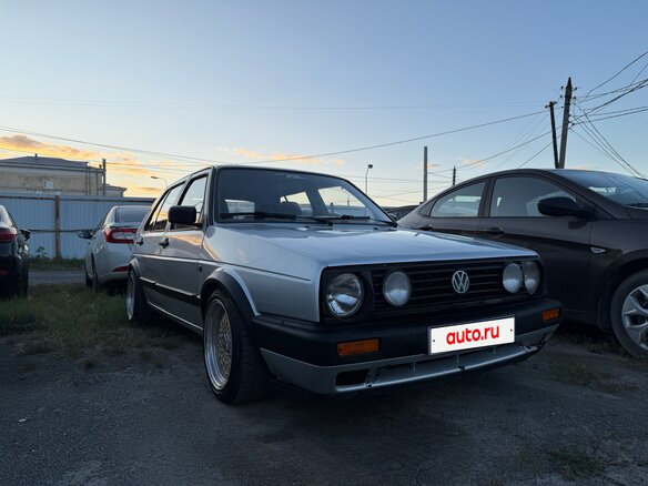 1990 Volkswagen Golf II, серебристый - вид 3