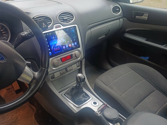 2010 Ford Focus II Рестайлинг, белый, 635000 рублей - вид 5