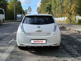 2014 Nissan Leaf (EM57) I (ZE0/AZE0), белый, 920000 рублей, вид 4