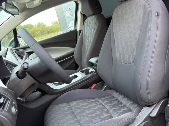 2013 Chevrolet Volt I, чёрный, 1045000 рублей - вид 21