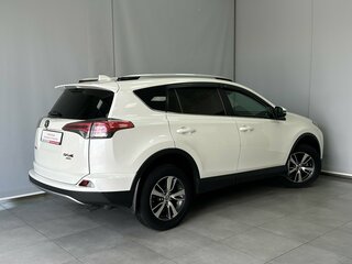 2016 Toyota RAV4 IV (XA40) Рестайлинг, белый, 2516800 рублей, вид 3