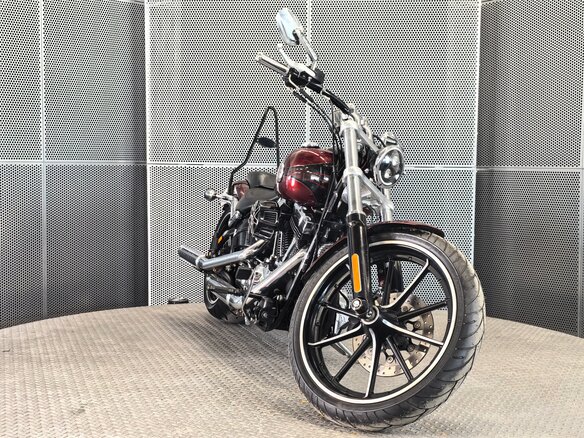 2014 Harley-Davidson Breakout, красный, 1399000 рублей - вид 2