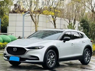 2022 Mazda CX-4 I Рестайлинг, белый, 1650000 рублей, вид 1