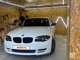 2011 BMW 1 серии 116i I (E81/E82/E87/E88) Рестайлинг, белый, 850000 рублей, вид 3