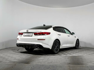 2018 Kia Optima IV Рестайлинг, белый, 1497800 рублей, вид 5