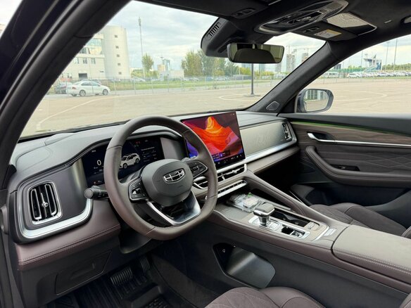 2026 Geely Monjaro I Рестайлинг 2 (China Market), чёрный, 4200000 рублей - вид 17