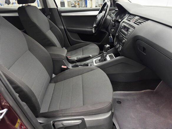 2013 Skoda Octavia III (A7), красный, 1079000 рублей - вид 6