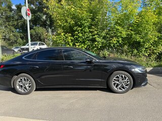 2021 Hyundai Sonata VIII (DN8), чёрный, 2700000 рублей, вид 3
