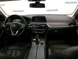 2019 BMW 5 серии 520d VII (G30/G31/G38), белый, 3135000 рублей, вид 5