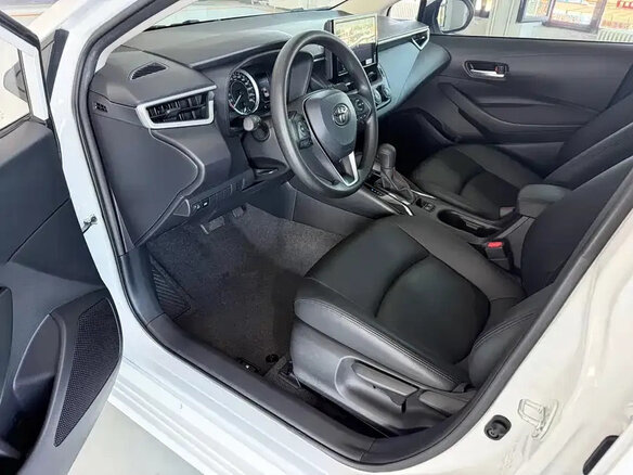 2024 Toyota Corolla XII (E210), белый, 1720290 рублей - вид 3
