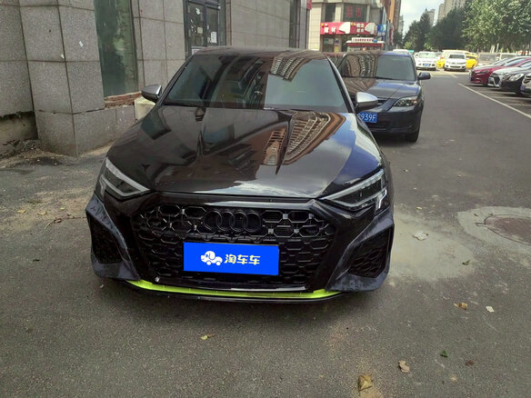 2022 Audi A3 Sportback 35 TFSI IV (8Y), чёрный, 1780700 рублей - вид 1