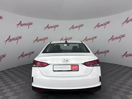 2022 Hyundai Solaris II Рестайлинг, белый, 1199000 рублей, вид 4