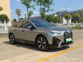 2023 BMW iX xDrive40 I (I20), серый, 6000226 рублей, вид 3