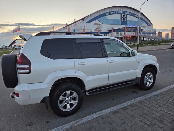 2002 Toyota Land Cruiser Prado 120 Series, белый, 2250000 рублей - вид 15