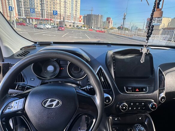2011 Hyundai ix35 I, серебристый, 1100000 рублей - вид 8