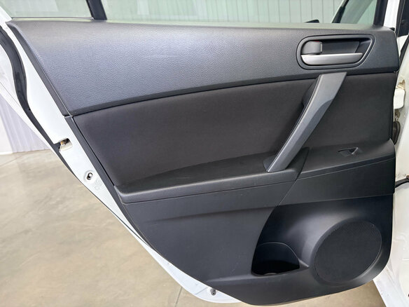 2010 Mazda 3 II (BL), белый, 857000 рублей - вид 16