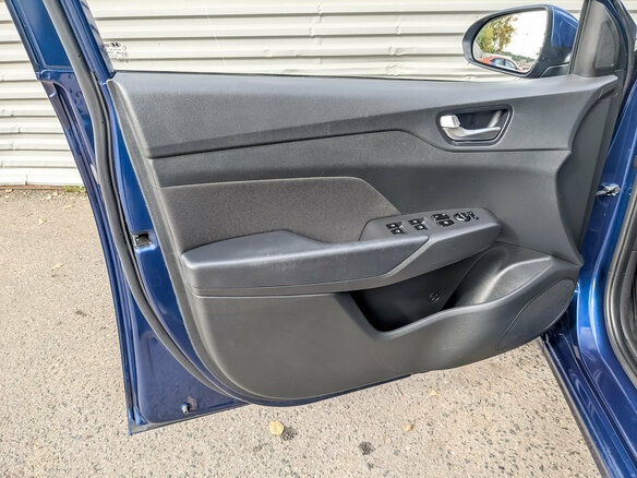 2022 Hyundai Solaris II Рестайлинг, синий, 1585000 рублей - вид 18