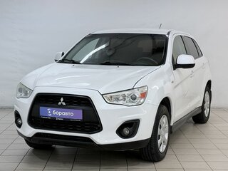 2013 Mitsubishi ASX I Рестайлинг, белый, 1060000 рублей, вид 1