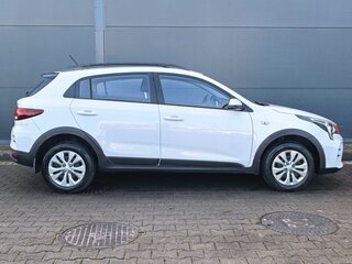 2021 Kia Rio X IV Рестайлинг, белый, 1949000 рублей, вид 3
