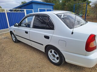 2003 Hyundai Accent ТагАЗ II, белый, 330000 рублей, вид 5
