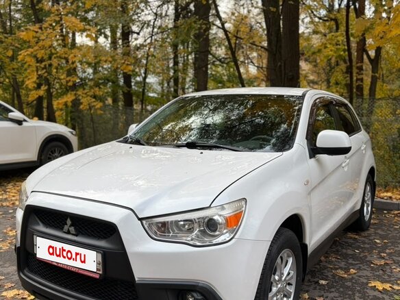 2012 Mitsubishi ASX I Рестайлинг, белый, 1040000 рублей - вид 1