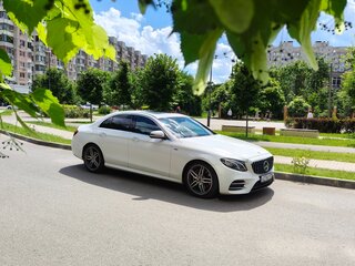 2017 Mercedes-Benz E-Класс 300 V (W213, S213, C238), белый, 3290000 рублей, вид 4